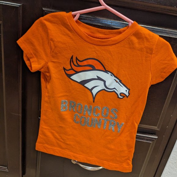 NEVER WORN Official NFL Bronco's 3T Shirt - Picture 2 of 4